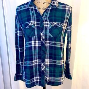 BeachLunchLounge Plaid Flannel Button Down XS